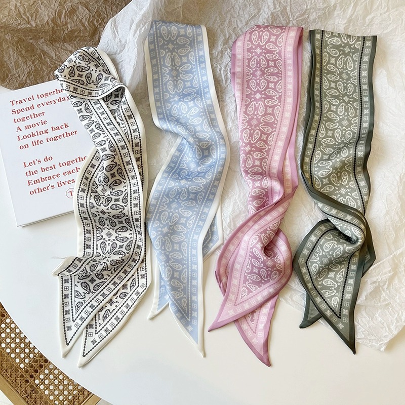 Ascot Neck Scarf - Ensemble série foulard en Satin de