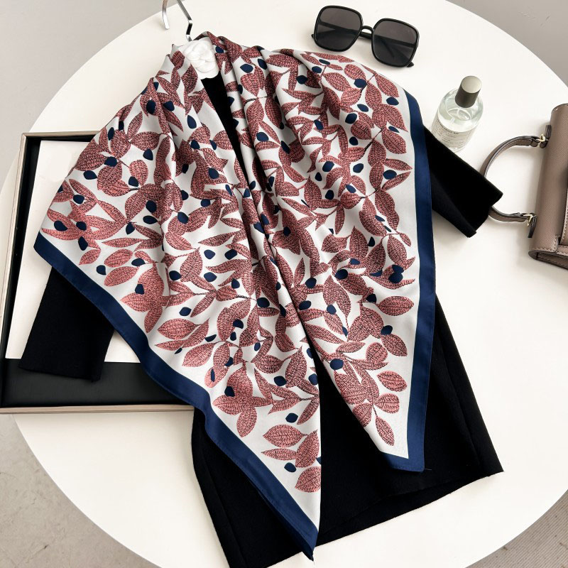 Foulard carré 90 cm de haute q - Ascot Neck Scarf avis et prix