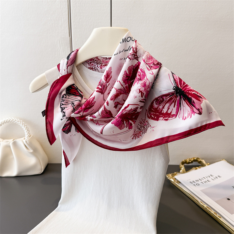 Foulard carré en soie motif pa - Ascot Neck Scarf avis et prix
