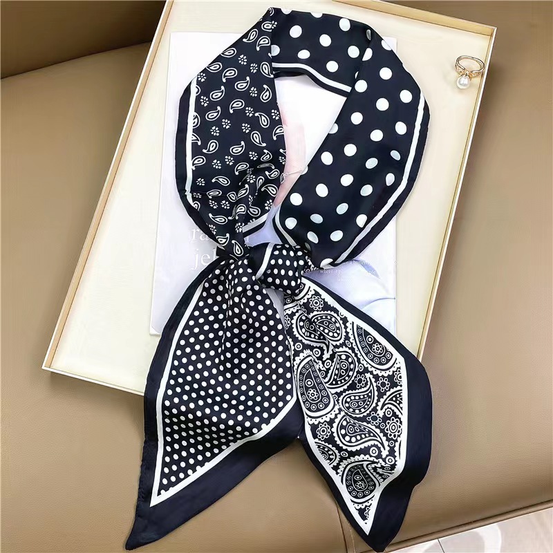 Foulard carré de luxe en soie  - Silk Tie Striped avis et prix