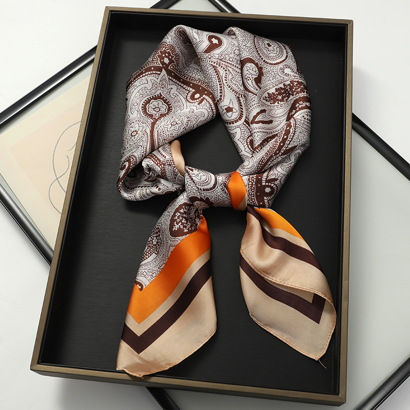 Foulard de luxe en soie pour f - Silk Tie Striped avis et prix