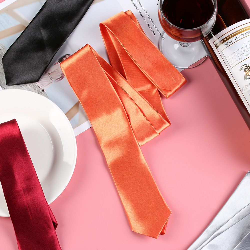 Cravate en soie unie, fine et  - Skinny Tie Men avis et prix
