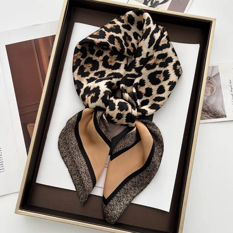 Foulard de cou en Satin imprim - Ascot Neck Scarf avis et prix